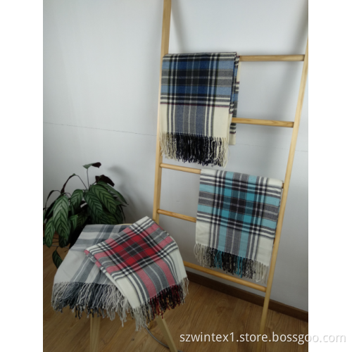 Nice Fashion Plaid Shawl